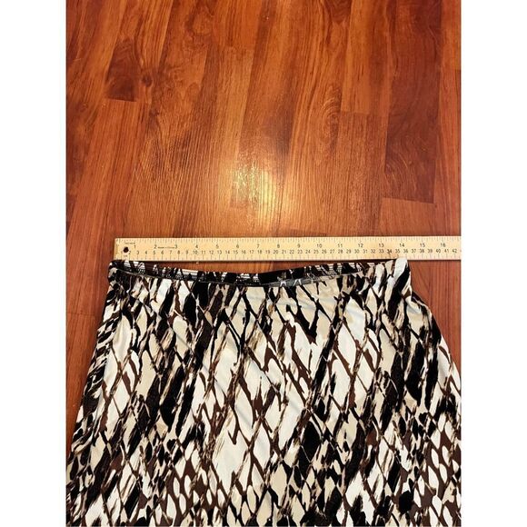 East 5th Women's Brown Print Swing Trumpet Midi Skirt size small - Picture 2 of 6